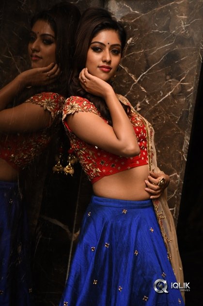 Anu-Emmanuel-At-Majnu-Movie-Audio-Launch